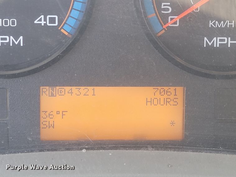 image for item LV9409 2013 International WorkStar 7500  dump truck