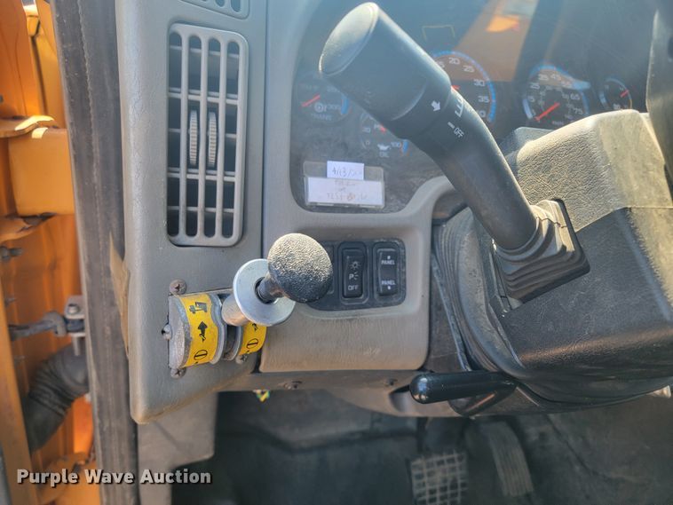 image for item LV9409 2013 International WorkStar 7500  dump truck