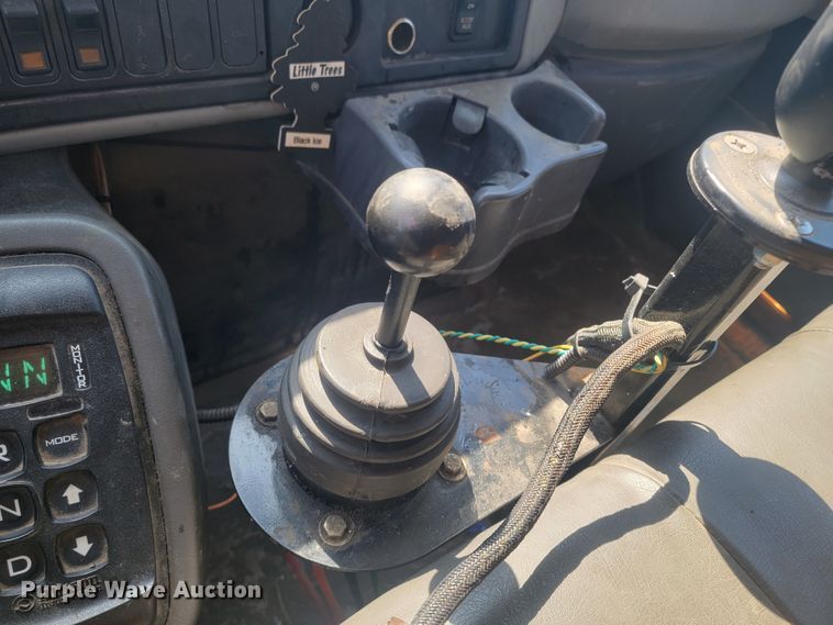 image for item LV9409 2013 International WorkStar 7500  dump truck