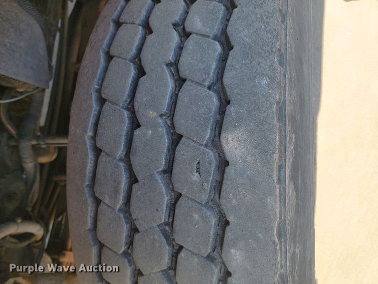 image for item LV9409 2013 International WorkStar 7500  dump truck