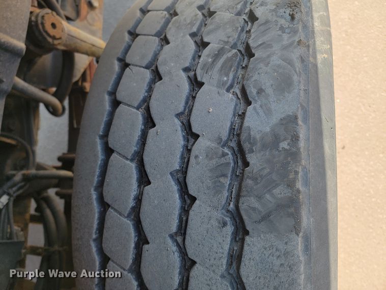 image for item LV9409 2013 International WorkStar 7500  dump truck