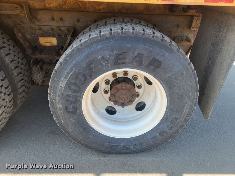 image for item LV9409 2013 International WorkStar 7500  dump truck