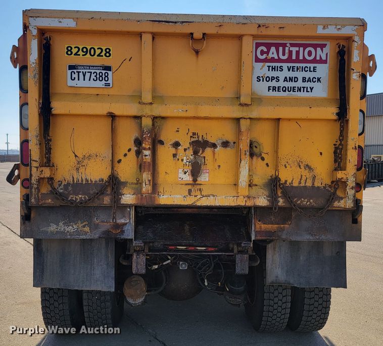 image for item LV9411 2012 International WorkStar 7500  dump truck