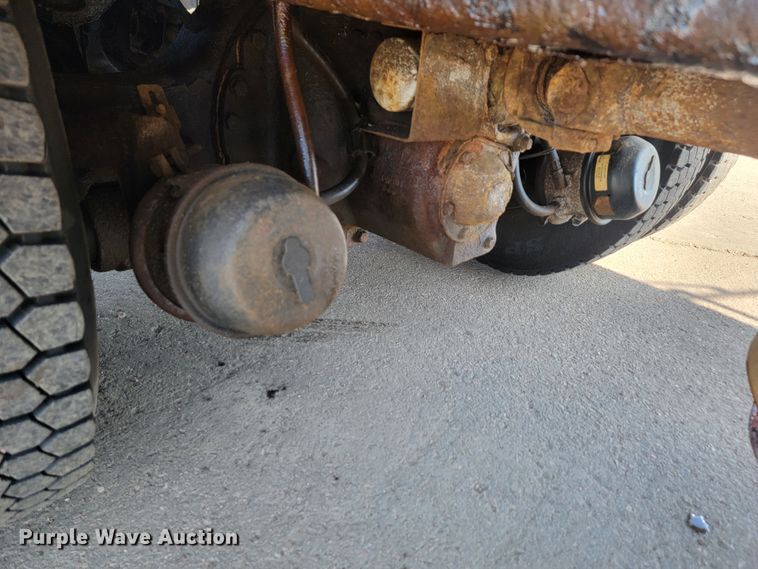 image for item LV9411 2012 International WorkStar 7500  dump truck