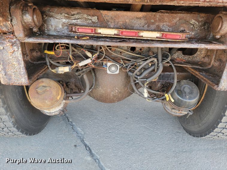 image for item LV9411 2012 International WorkStar 7500  dump truck