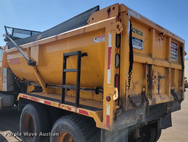 image for item LV9411 2012 International WorkStar 7500  dump truck