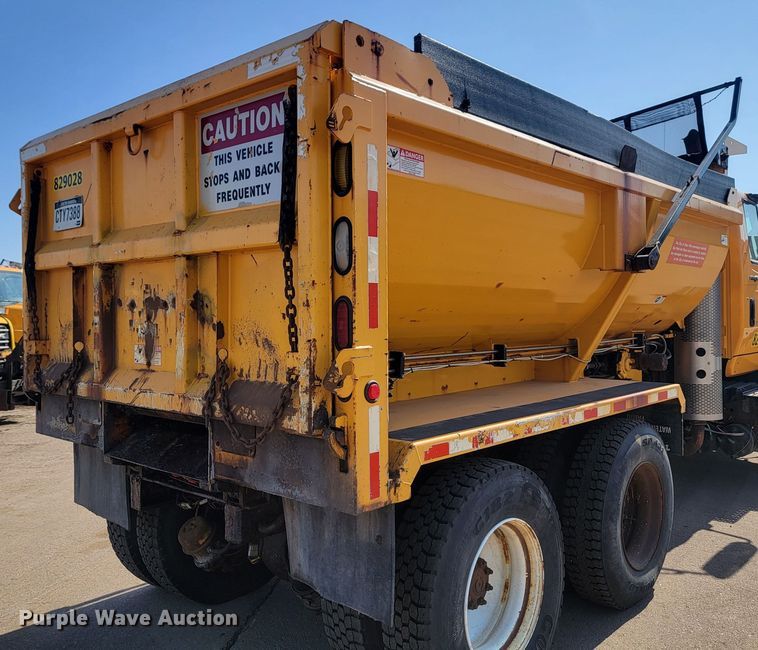 image for item LV9411 2012 International WorkStar 7500  dump truck