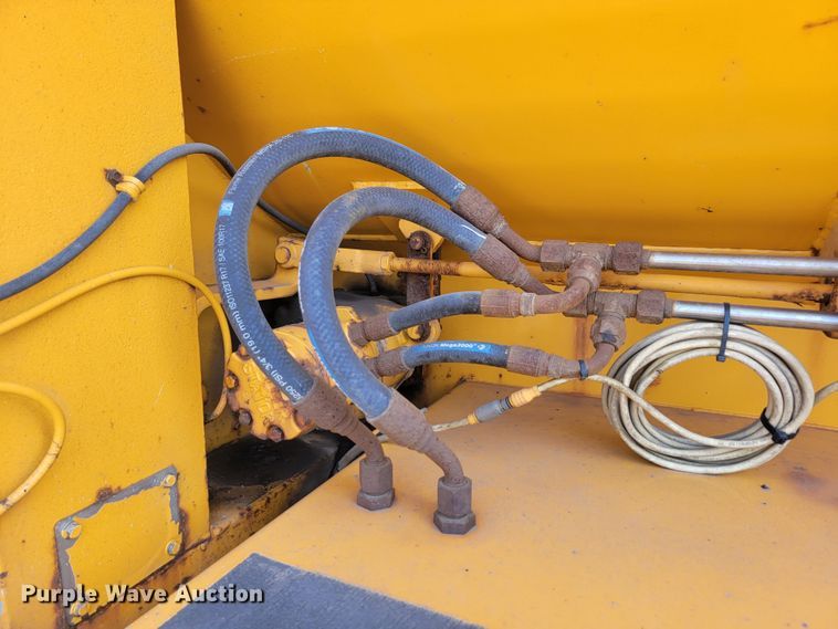 image for item LV9411 2012 International WorkStar 7500  dump truck