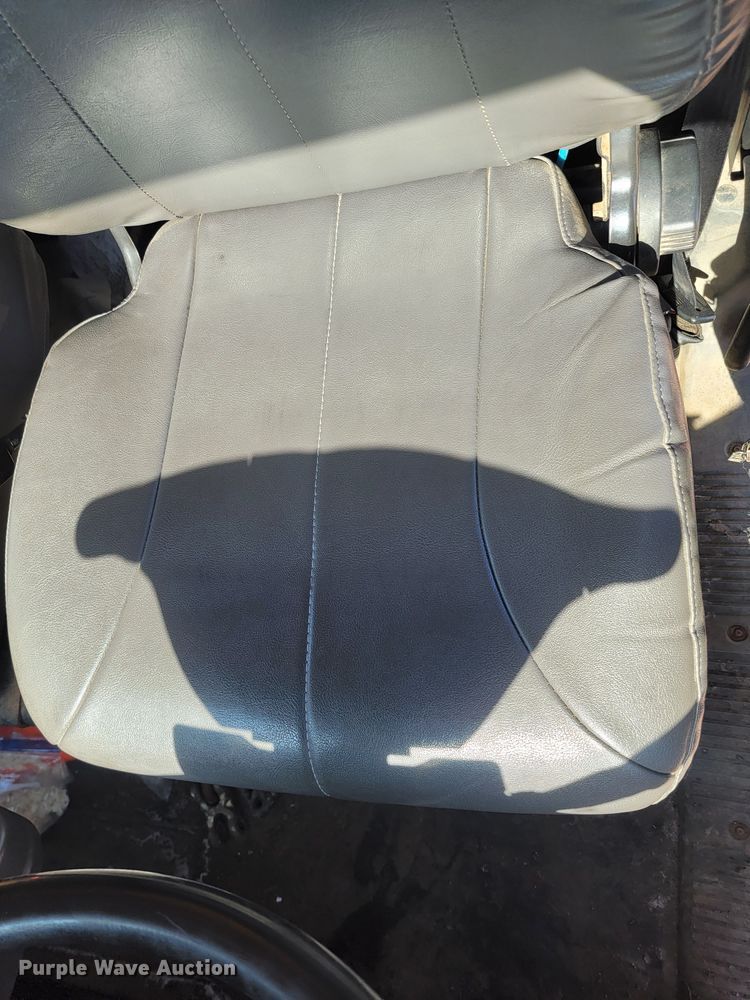 image for item LV9411 2012 International WorkStar 7500  dump truck