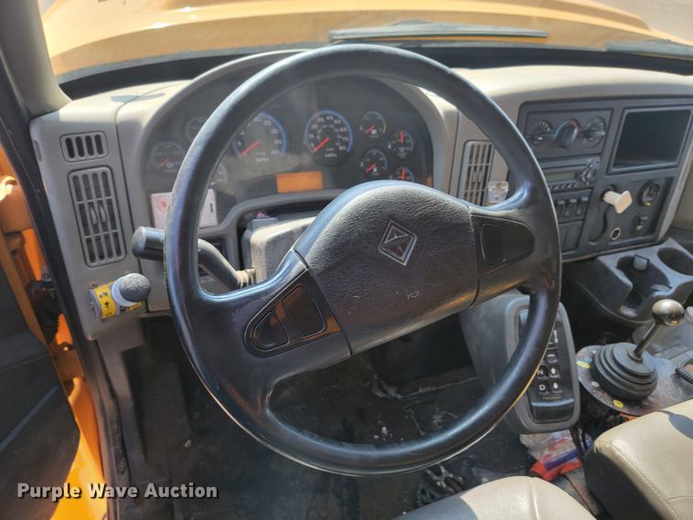 image for item LV9411 2012 International WorkStar 7500  dump truck