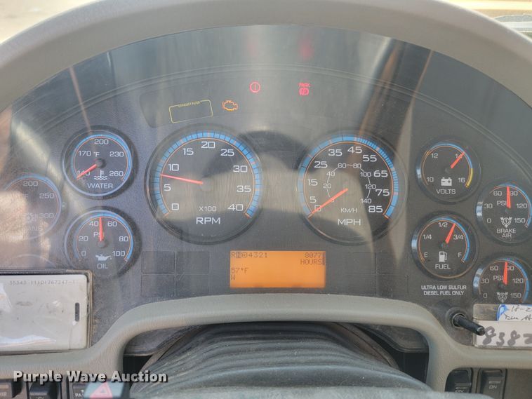 image for item LV9411 2012 International WorkStar 7500  dump truck