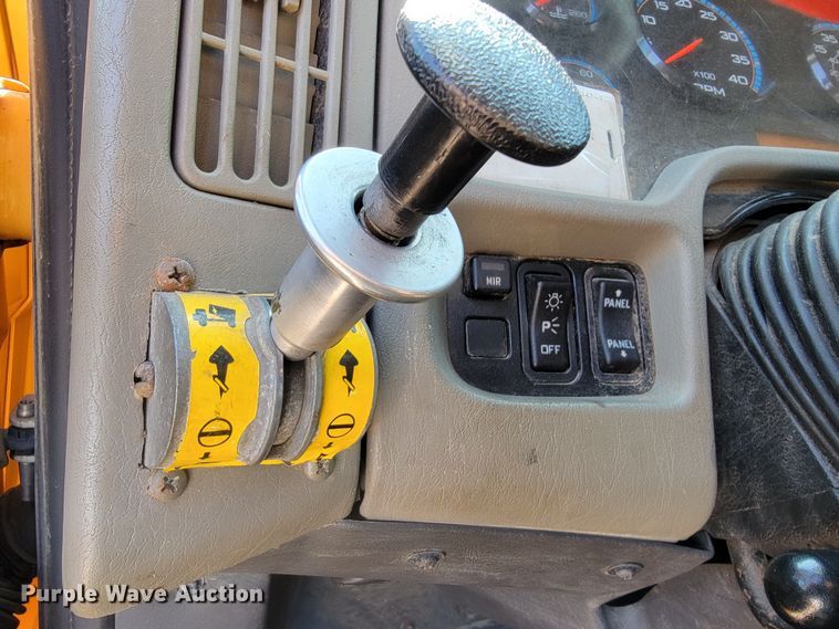 image for item LV9411 2012 International WorkStar 7500  dump truck