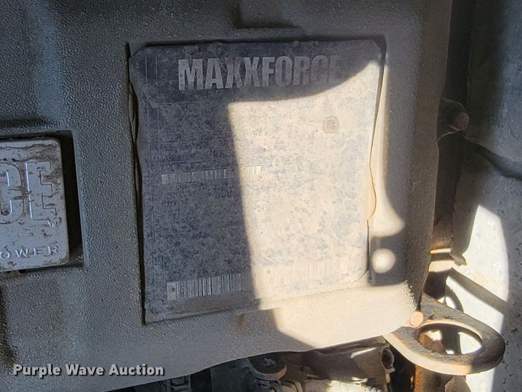 image for item LV9411 2012 International WorkStar 7500  dump truck