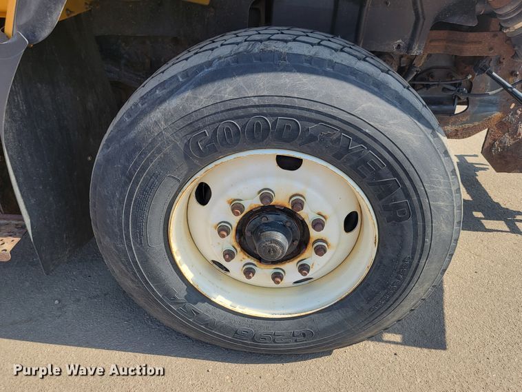 image for item LV9411 2012 International WorkStar 7500  dump truck