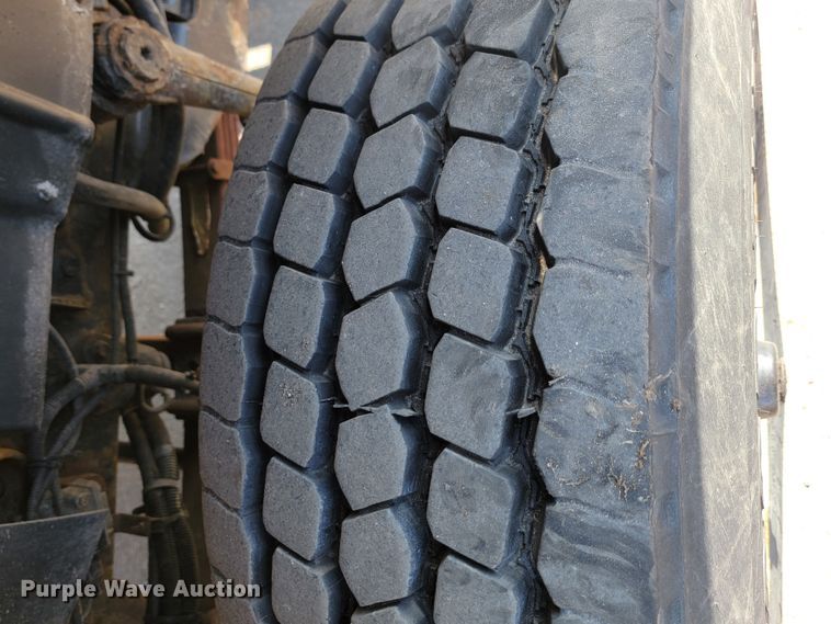 image for item LV9411 2012 International WorkStar 7500  dump truck