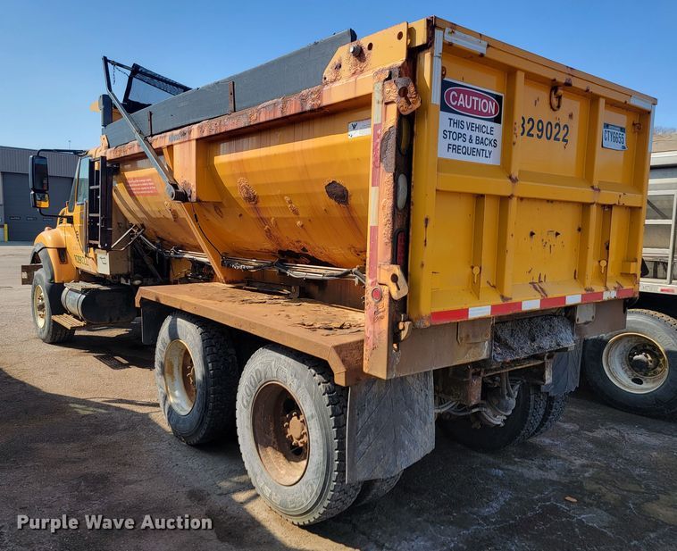 image for item LV9412 2008 International WorkStar 7400  dump truck