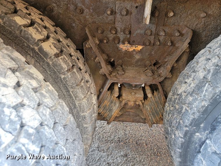 image for item LV9412 2008 International WorkStar 7400  dump truck