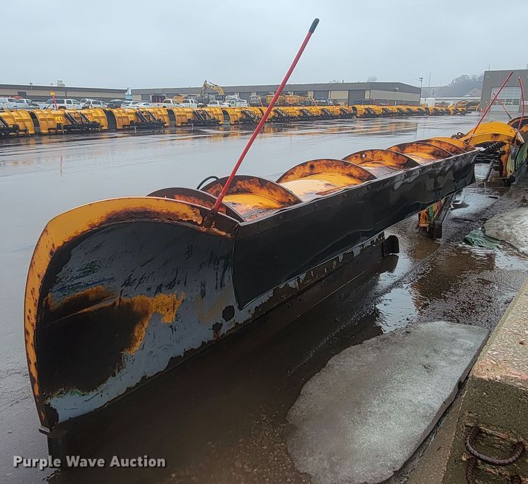 image for item LV9412 2008 International WorkStar 7400  dump truck