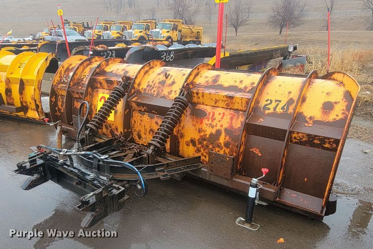 image for item LV9412 2008 International WorkStar 7400  dump truck