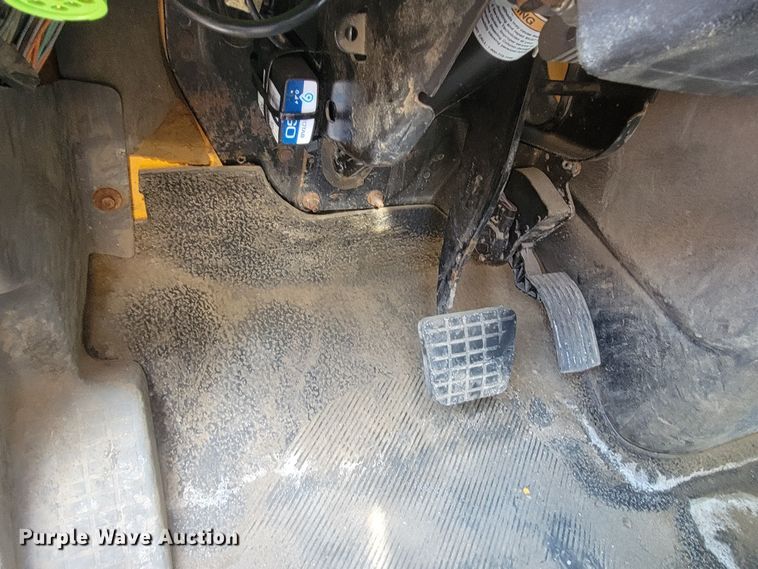 image for item LV9412 2008 International WorkStar 7400  dump truck