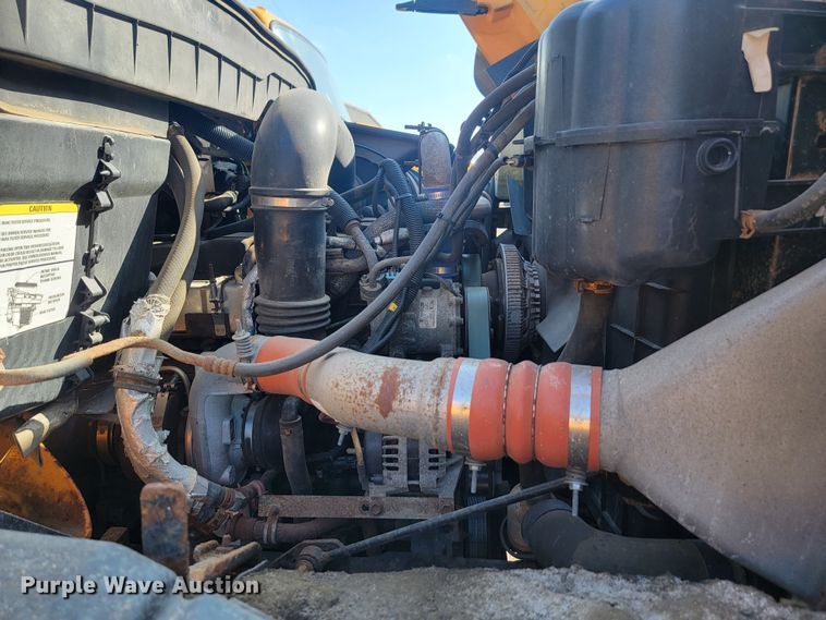 image for item LV9412 2008 International WorkStar 7400  dump truck