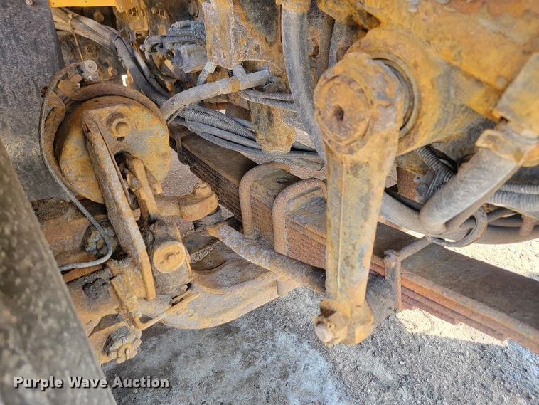 image for item LV9412 2008 International WorkStar 7400  dump truck