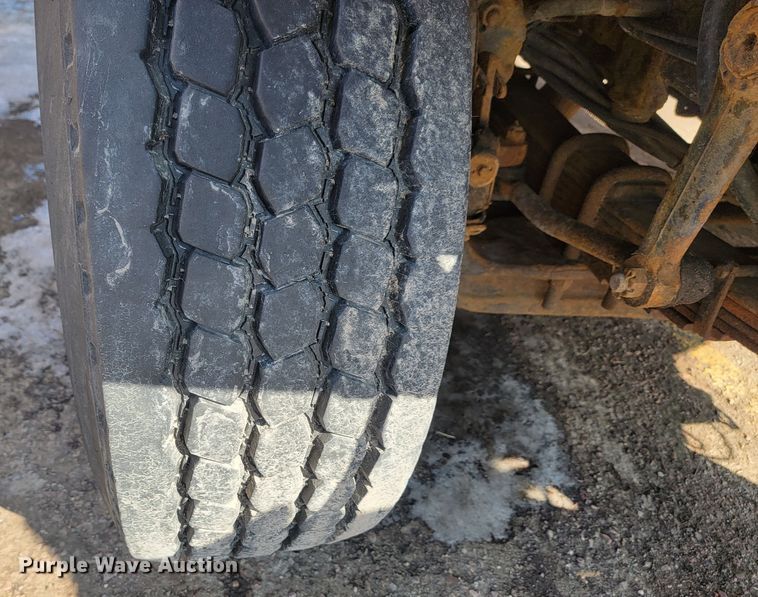 image for item LV9412 2008 International WorkStar 7400  dump truck