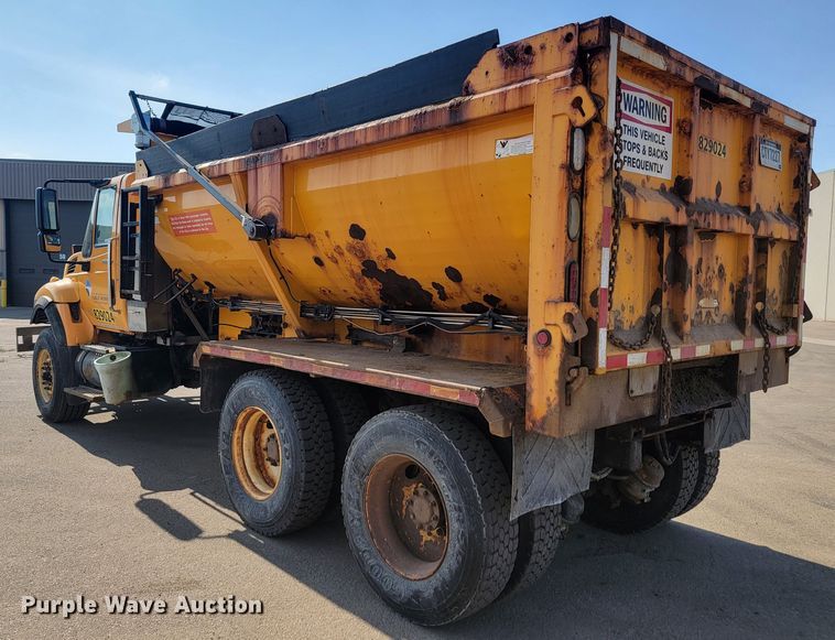 image for item LV9413 2008 International WorkStar 7400  dump truck