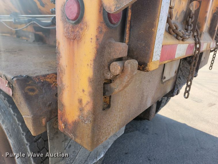 image for item LV9413 2008 International WorkStar 7400  dump truck