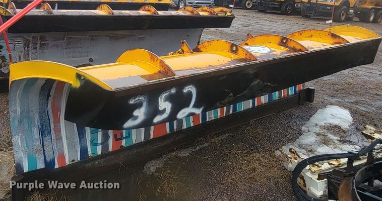 image for item LV9413 2008 International WorkStar 7400  dump truck