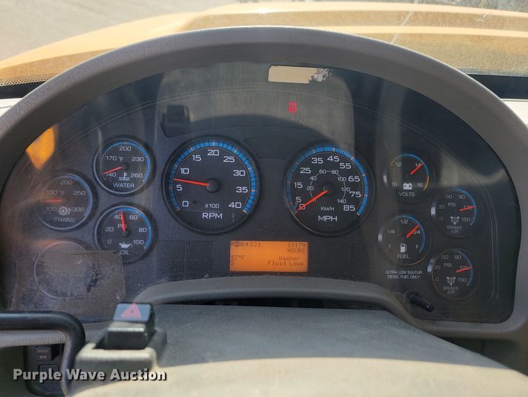 image for item LV9413 2008 International WorkStar 7400  dump truck