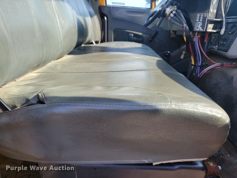 image for item LV9413 2008 International WorkStar 7400  dump truck