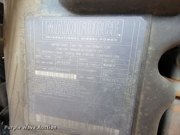 image for item LV9413 2008 International WorkStar 7400  dump truck