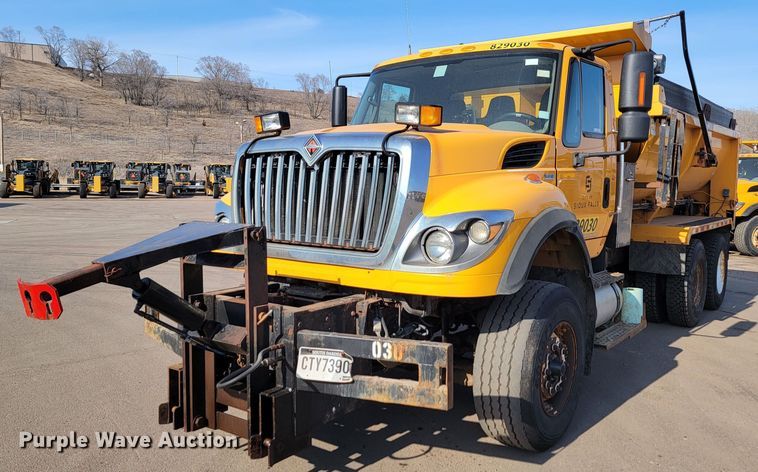 image for item LV9414 2012 International WorkStar 7500  dump truck