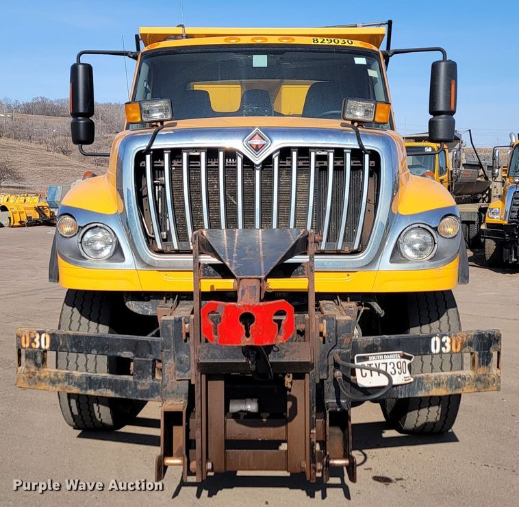 image for item LV9414 2012 International WorkStar 7500  dump truck