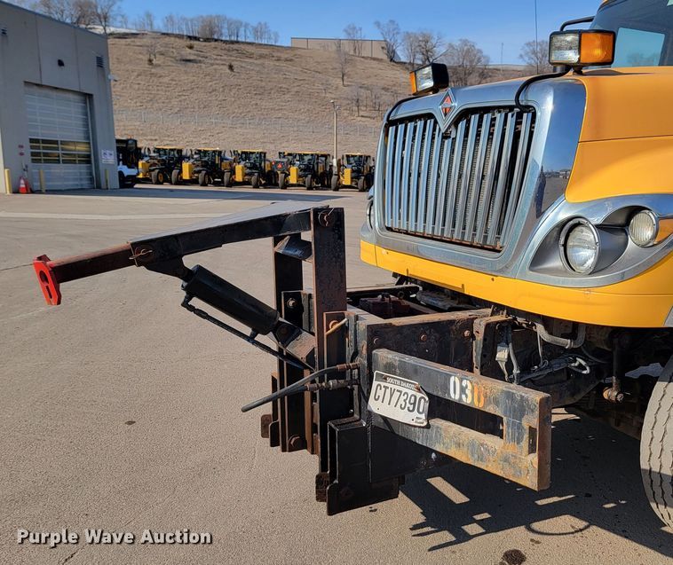 image for item LV9414 2012 International WorkStar 7500  dump truck