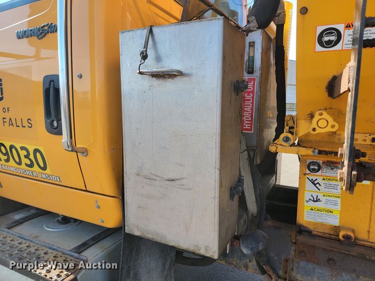 image for item LV9414 2012 International WorkStar 7500  dump truck