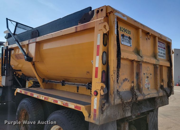 image for item LV9414 2012 International WorkStar 7500  dump truck
