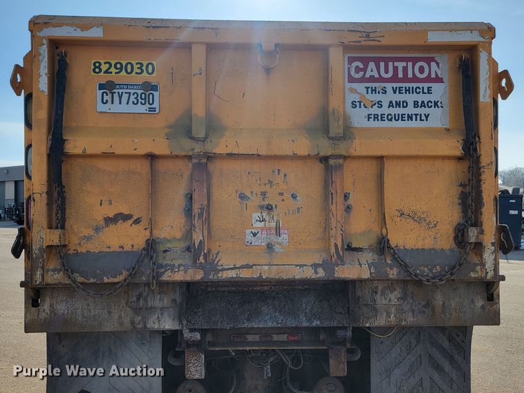 image for item LV9414 2012 International WorkStar 7500  dump truck