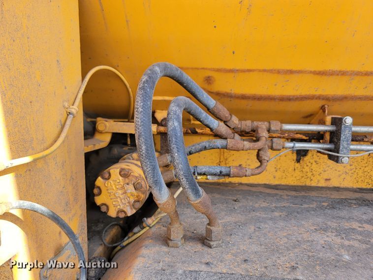 image for item LV9414 2012 International WorkStar 7500  dump truck