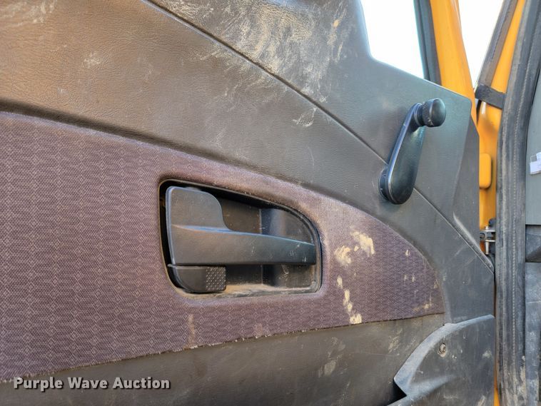 image for item LV9414 2012 International WorkStar 7500  dump truck