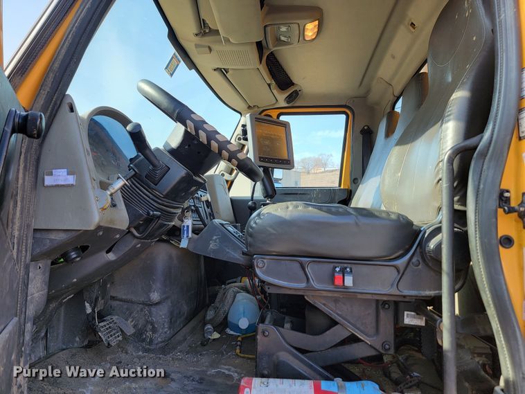 image for item LV9414 2012 International WorkStar 7500  dump truck