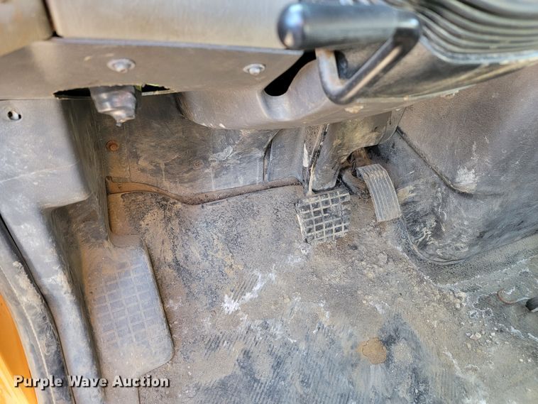 image for item LV9414 2012 International WorkStar 7500  dump truck