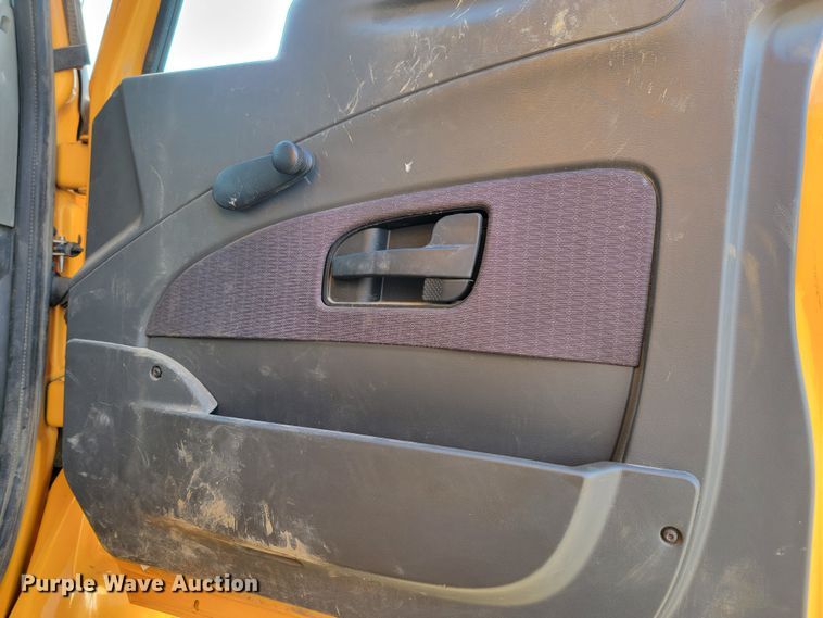 image for item LV9414 2012 International WorkStar 7500  dump truck