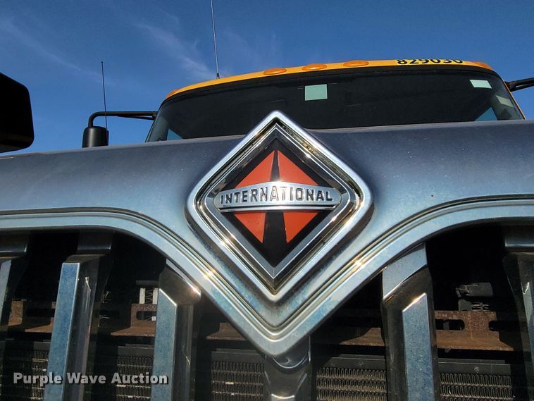 image for item LV9414 2012 International WorkStar 7500  dump truck