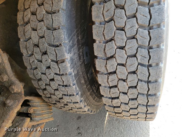 image for item LV9414 2012 International WorkStar 7500  dump truck