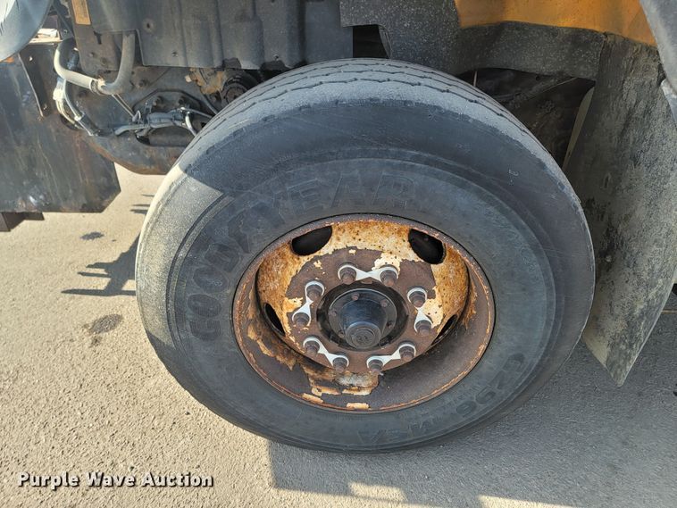 image for item LV9414 2012 International WorkStar 7500  dump truck