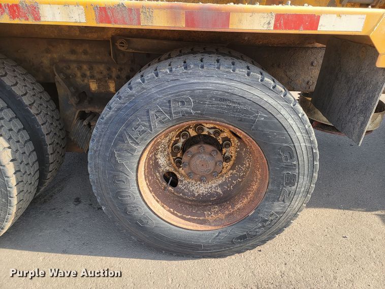 image for item LV9414 2012 International WorkStar 7500  dump truck