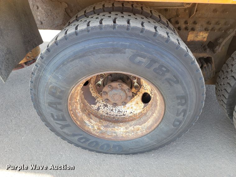 image for item LV9414 2012 International WorkStar 7500  dump truck