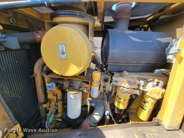 image for item LV9417 2009 Caterpillar D8T  dozer